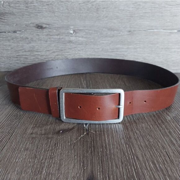 Vintage Banana Republic Brown Italian Leather Belt Silver Metal Buckle Small - Picture 1 of 6